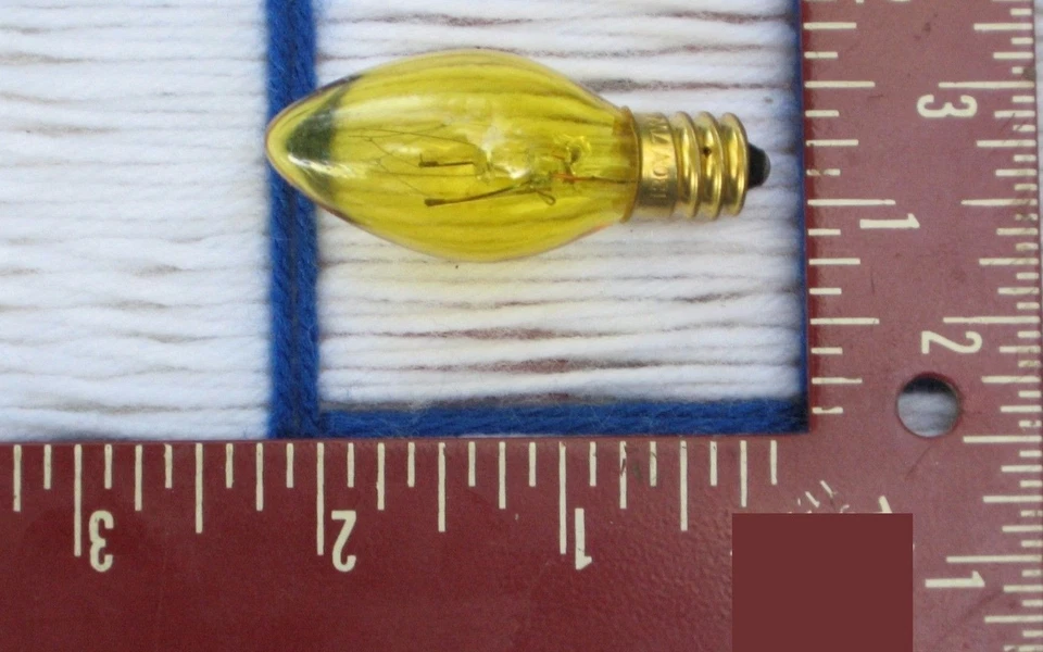 BOX of 25 TWINKLE multicolor Christmas Light Bulbs assortment 7 watt C7 blinker - Image 2 of 4