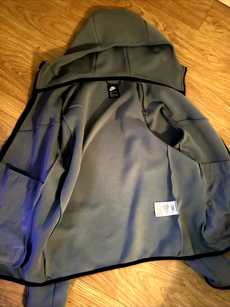 all tech fleece colours