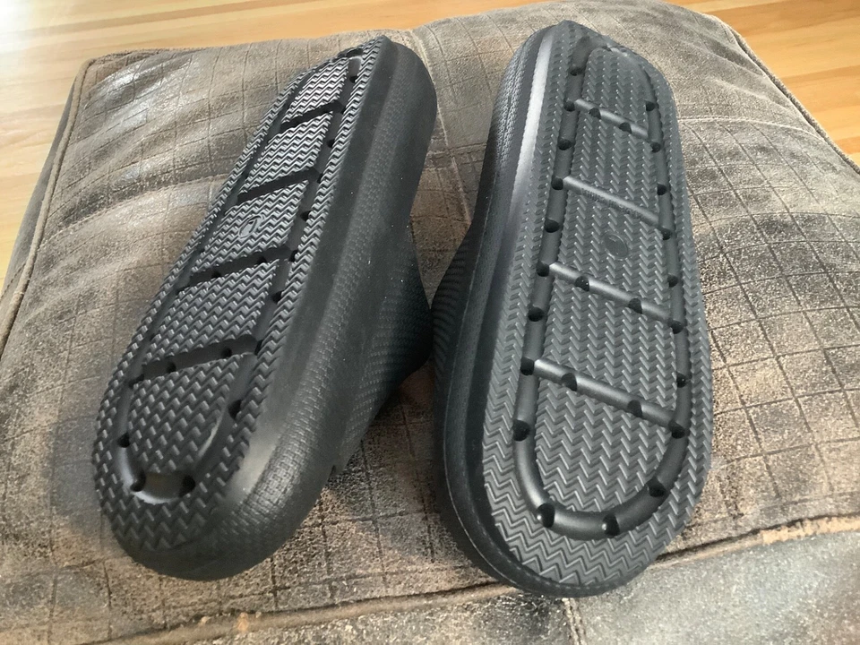 32 Cool large cushioned slides fits W 9-10 M 7-8 - Image 2 of 3