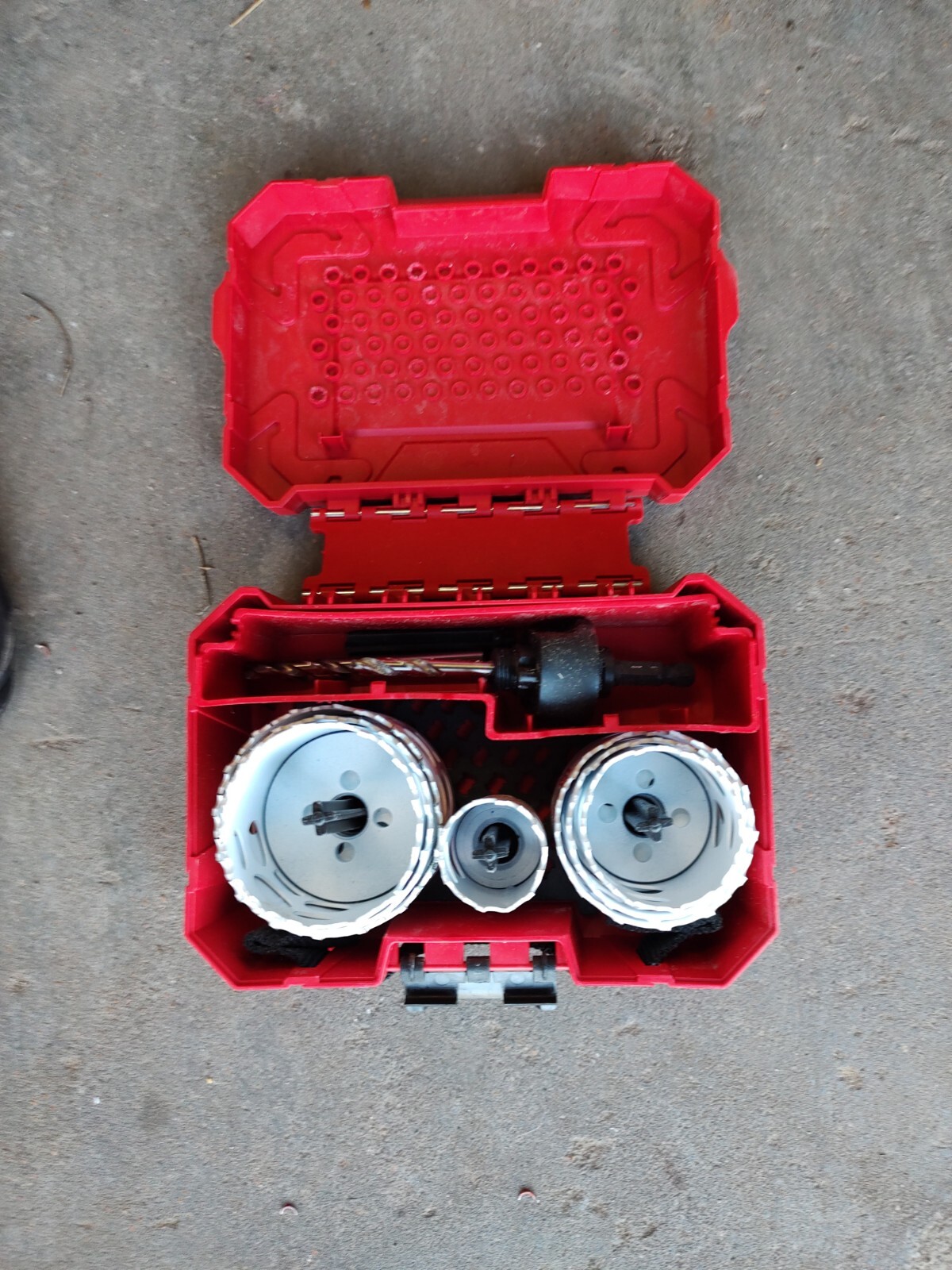 Milwaukee 11 Piece Hole Saw Kit eBay