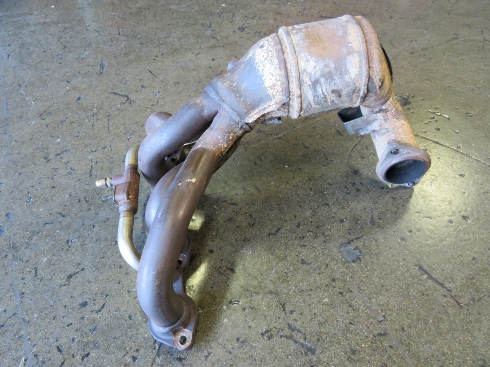 Maserati M128, Coupe, Spyder, RH, Right, Exhaust Manifold, Dmg, Used, P/N 188103