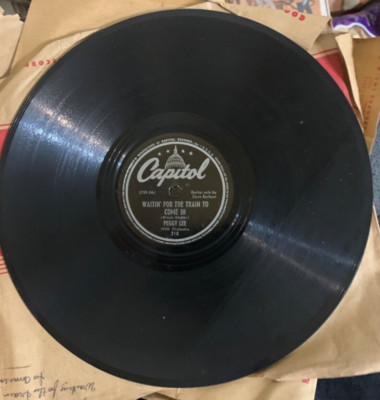 Peggy Lee Waitin For The Train To Come In / Im Glad I Waited For You 78RPM 10''