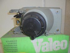 Feu avant (phare) Renault R25