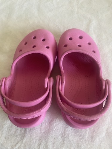 Crocs Niños Talla 8 C8 Rosa Usado en Excelente Condición - Imagen 5 de 6