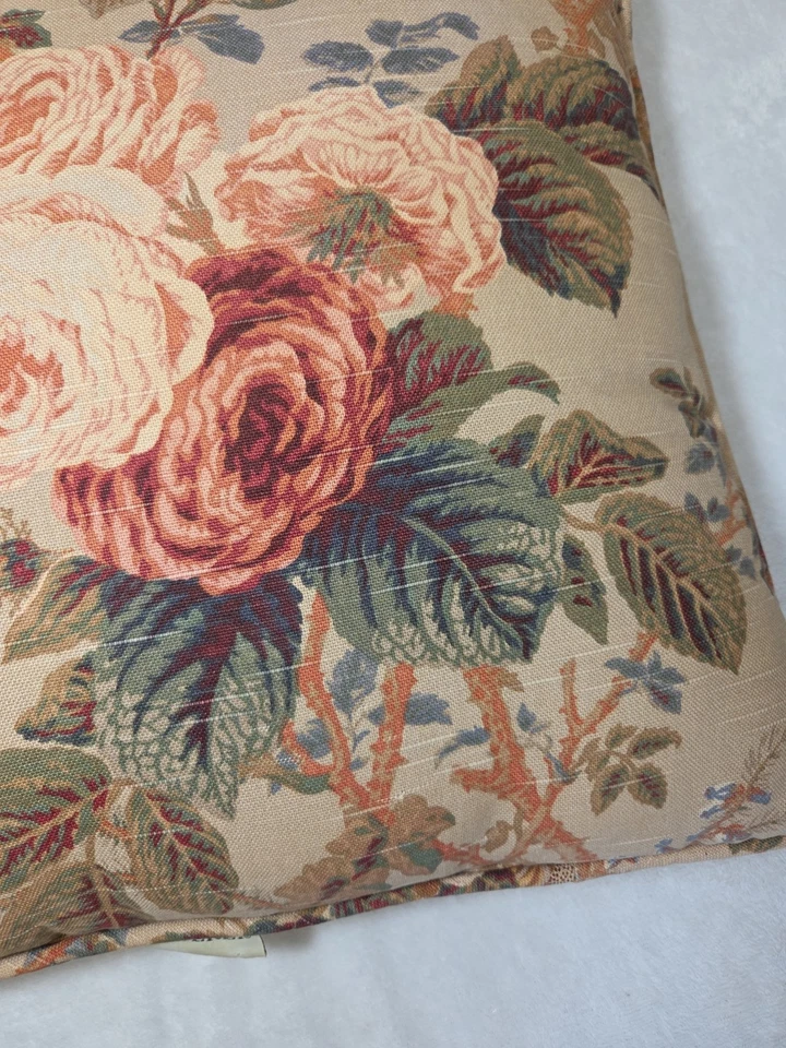 Almohada Waverly Schumacher English Country Floral Cottage Repollo Rosa 16" Foto 3 de 4