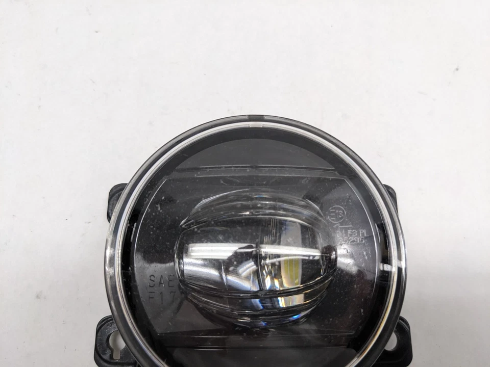 Faro antiniebla derecho pasajero honda cr-v 2020-2022 Foto 4 de 4