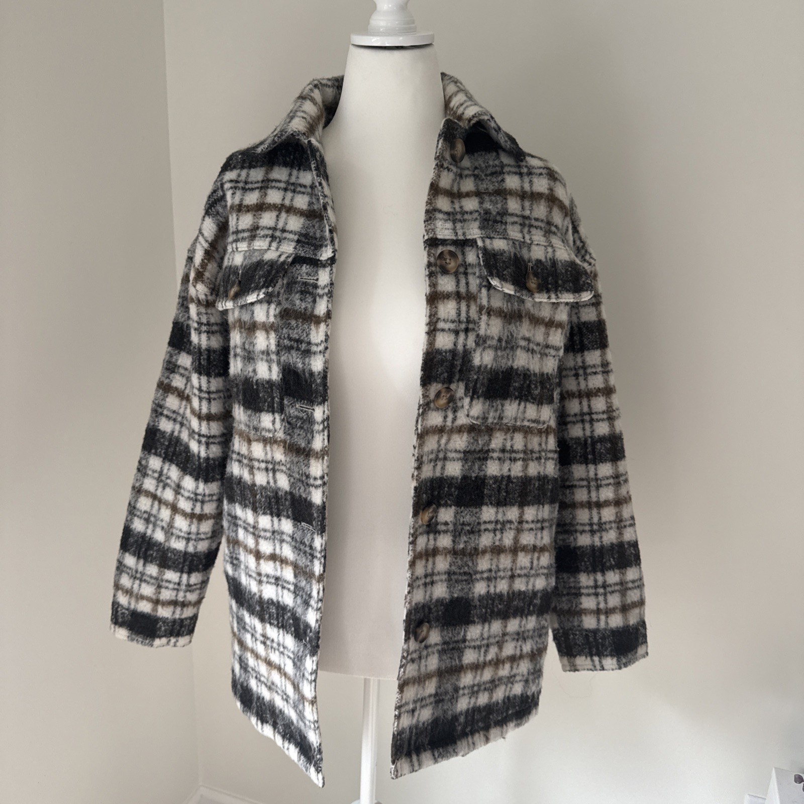 Universal Thread Women's Oversized Jacket Size Sm… - image 4