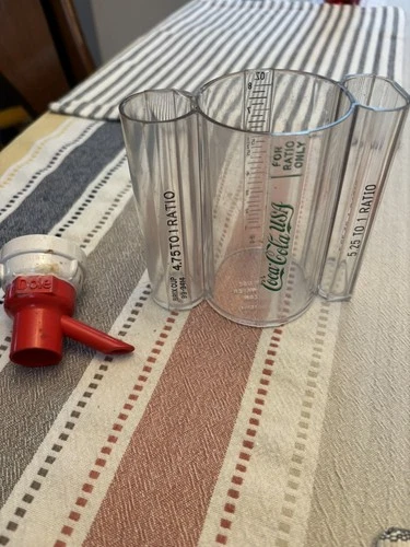 VINTAGE COKE COCA-COLA BRIX RATIO CUP PLASTIC WITH GREEN LETTERING W Diffuser