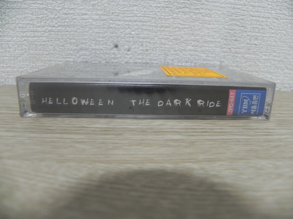 Helloween - The Dark Ride 2000 KOREA Cassette Tape + Bonus Track / SEALED NEW - Image 2 of 3