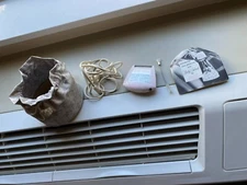 Vtg 1963 Lady Schick electric razor Model 107 w/ drawstring carrying bag + instr