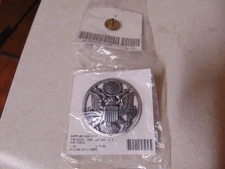 MILITARY INSIGNIA BRAND NEW METAL SERVICE CAP EMBLEM US AIR FORCE ENLISTED PERSO