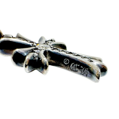 Chrome Hearts Tiny Fat Cross Pendasnt Top Pave Diamond Chrome Hearts Tiny Fat Cross Pendasnt Top Pave Diamond