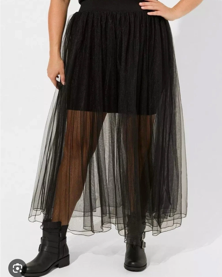 Maxi Falda Torrid Talla 1 Terciopelo Tul Oculta Elastizada Mini Capricho Gótico Bruja Oscura Foto 2 de 4