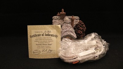 Thomas Kinkade Hawthorne Seaside Village Everett's Flower Shop w COA & Light Kit