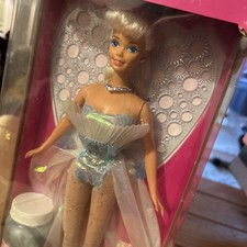 NiB 1994 Bubble Angel Barbie Doll 12443 Real Bubbles Solution Fly Magic Wings