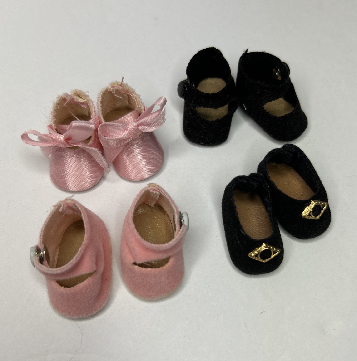 4 Pairs Madame Alexander Assorted 8&rdquo; Doll Shoes Pink And B