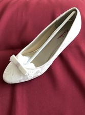 % Brautschuh Gr. 35/36  Ivory / Creme Spitze Rainbow Patsy Lagerware %