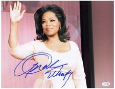 Oprah Winfrey Signed Autographed 11x14 Glamorous Photo Huge Signature ACOA