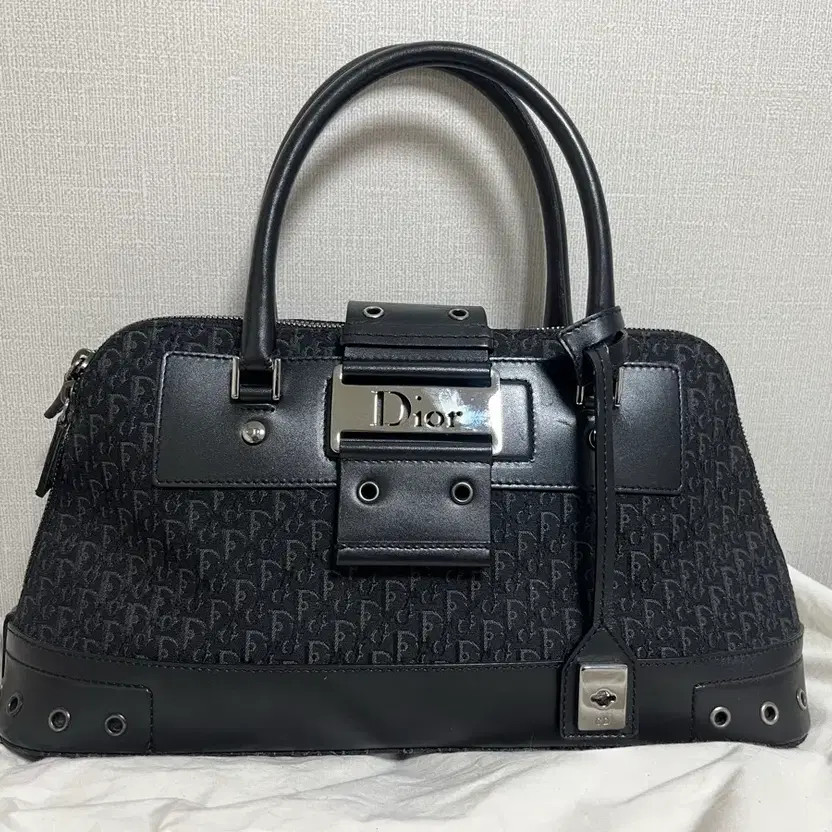 Dior Vintage Hardcore Boston Bag - Authentic, 2003 Model thumbnail 5