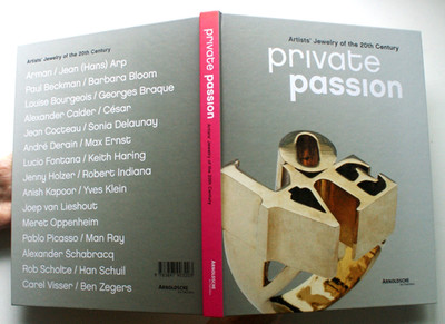 PRIVATE PASSION: ARTISTS' JEWELRY OF THE 20TH CENTURY, Yvonne Jorvis 2010 [536]