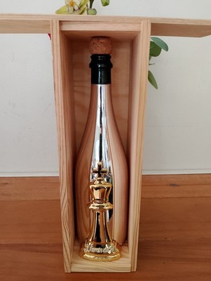 Le Chemin du Roi - Brut Champagne 750ml EMPTY BOTTLE And Wooden Box.