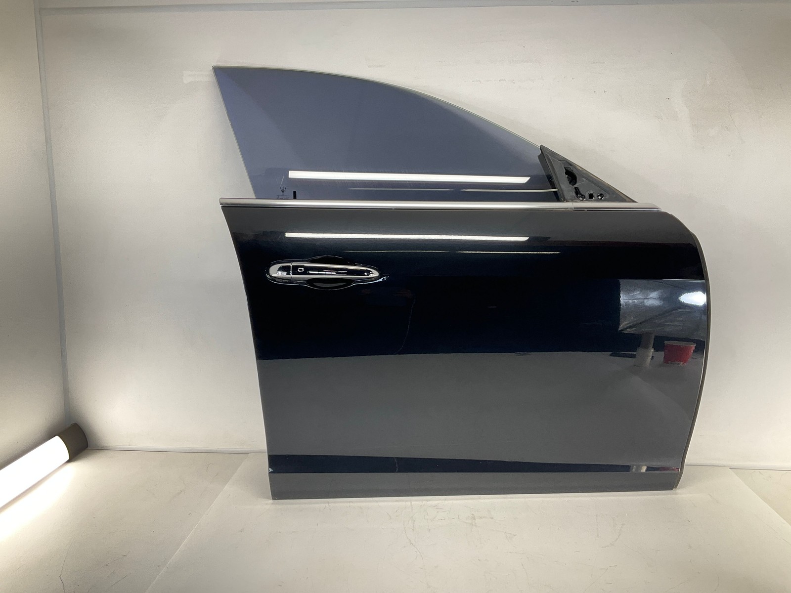 14-17 MASERATI Ghibli Front Right Passenger Door