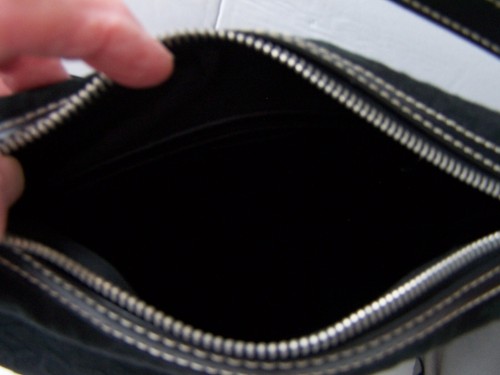 Schwarze DKNY Crossbody Tasche Schultertasche Handtasche Reißverschluss Nylon Logo Print - Bild 2 von 7