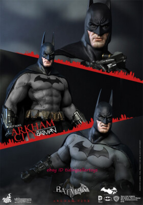 HOTTOYS Batman: Arkham City 1/6 Batman Action Figure Collectible