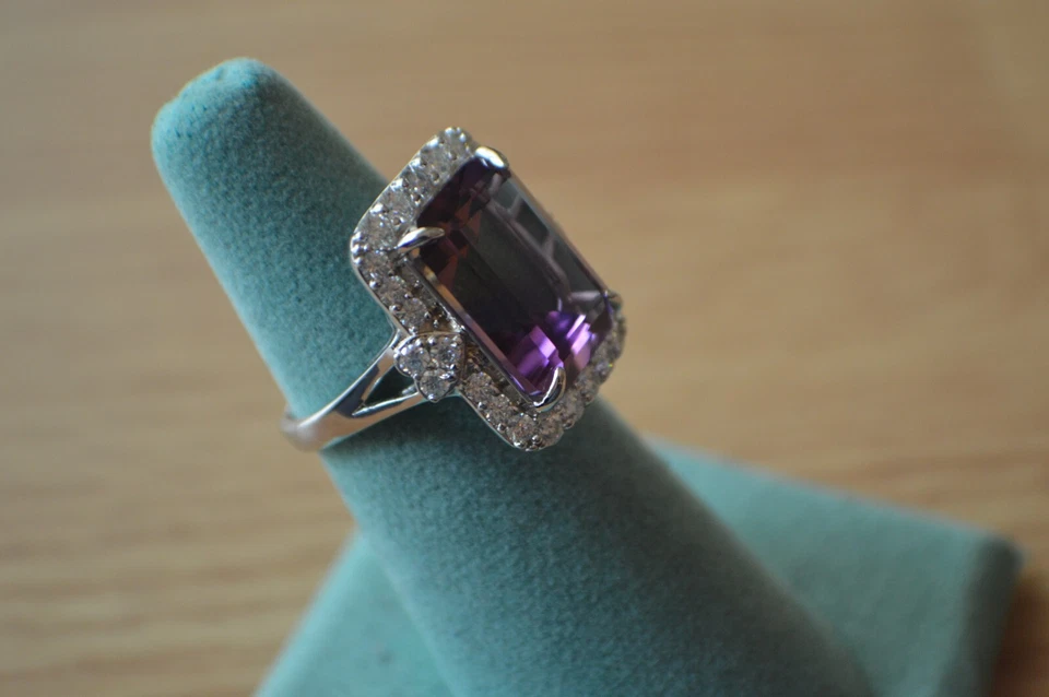 Anillo de platino/moissanita Anahi premium de 14,40 quilates sobre plata fina talla 7 Foto 4 de 4