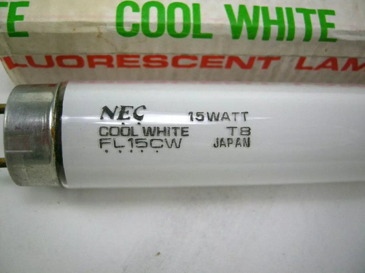 T8 15 watt on sale bulb