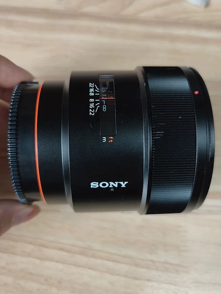 SONY Distagon T* 24mm F2 ZA SSM SAL24F20Z A mount lens For A700 A850 A900 - Image 3 of 4