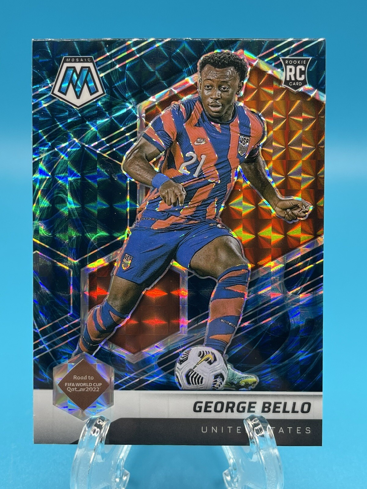 2021-22 Mosaic FIFA Road to World Cup Genesis Prizm George Bello #105 SSP