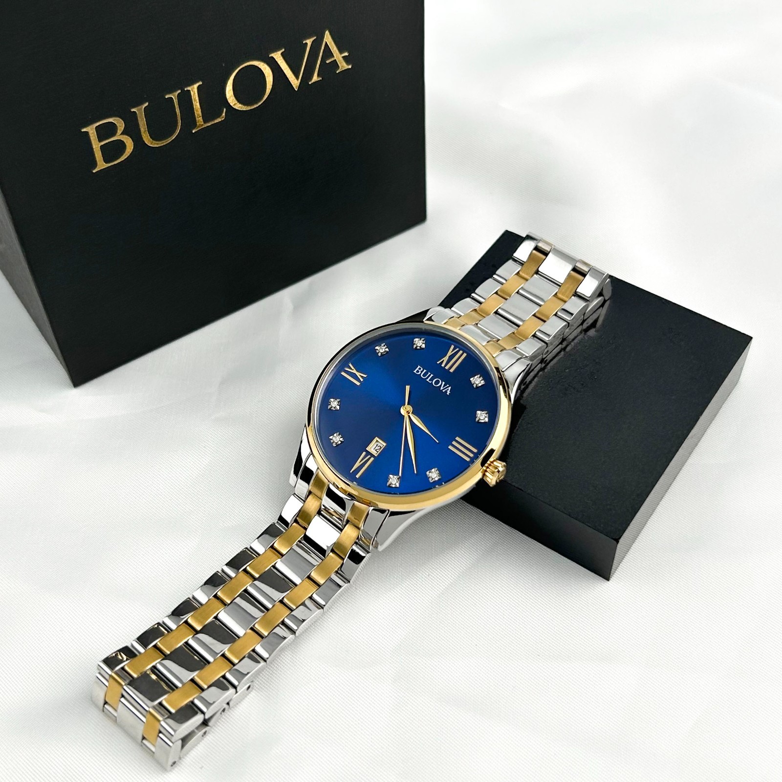 Bulova Men's Classic Blue Dial & Two Tone Bracelet 98D130 Quartz Watch 40mm