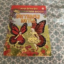 Butterfly Battle by Nancy White (2003, Digest Paperback)