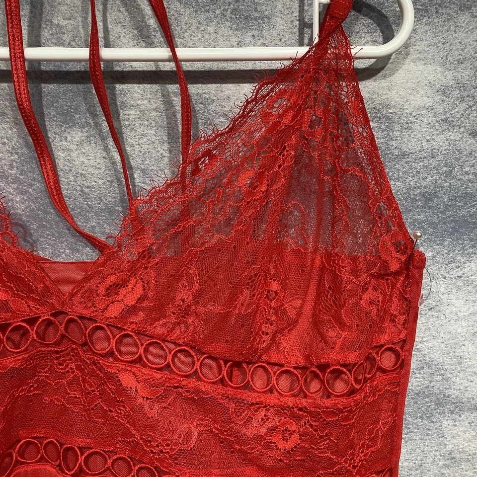 Elegante Momentos Lencería de Encaje Rojo Talla 3XL Camisón Babydoll Vestido y Tanga Foto 2 de 4