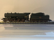 Graham Farish 372-427 WD  2-8-0 90201 in BR black with late crest (weathered)