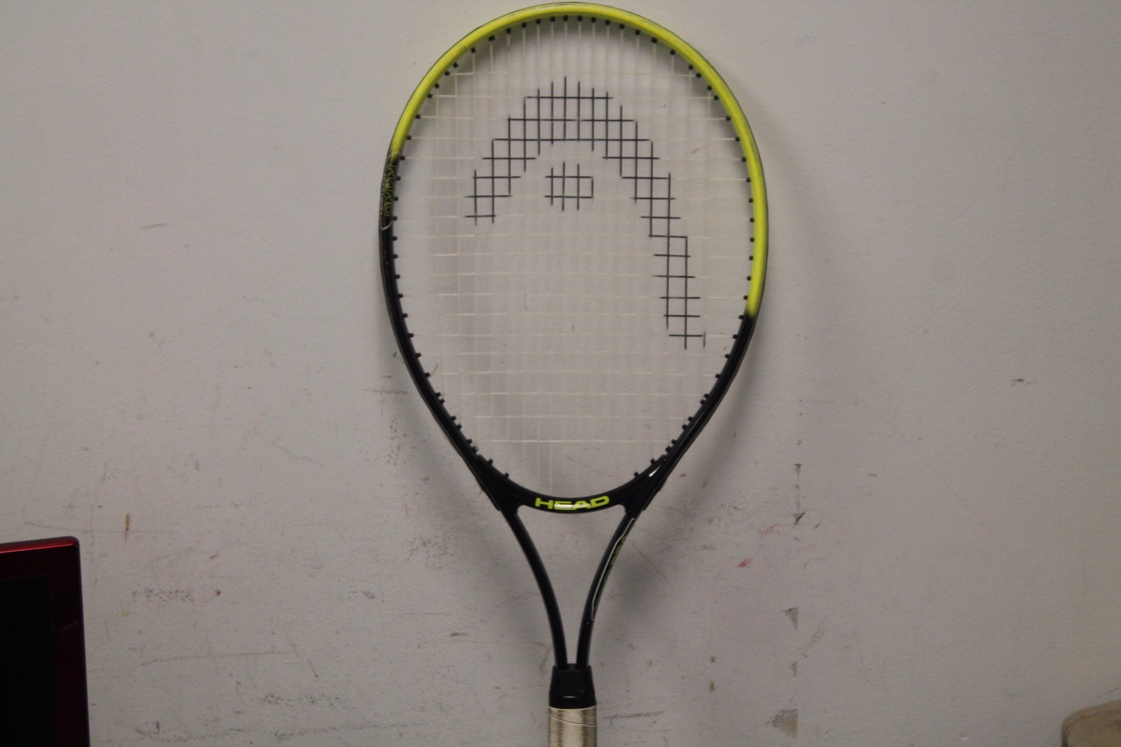Head Tour Pro Tennis Raquet4 3/8"  Aluminum Nano Titanium Ye