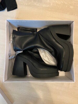 high heels boots