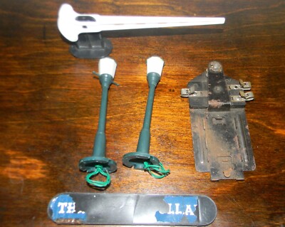 Lionel Train No. 153C Track Automatic Accessories Contactor & Extras - O-27
