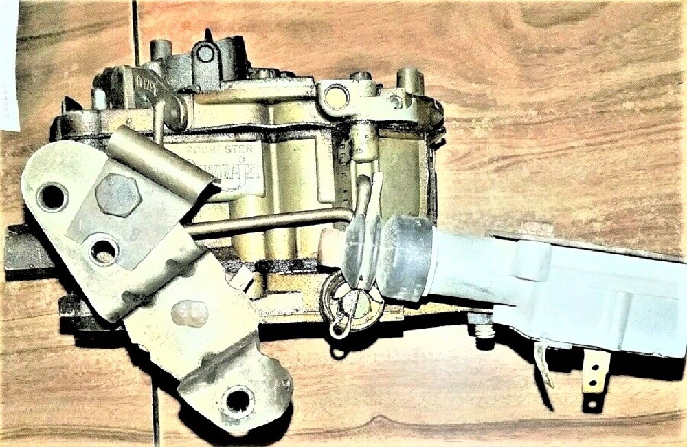 1967-69 Camaro 396 T.H. 400 Q-jet Kick Down Switch brac. carb/paddle GM Origi
