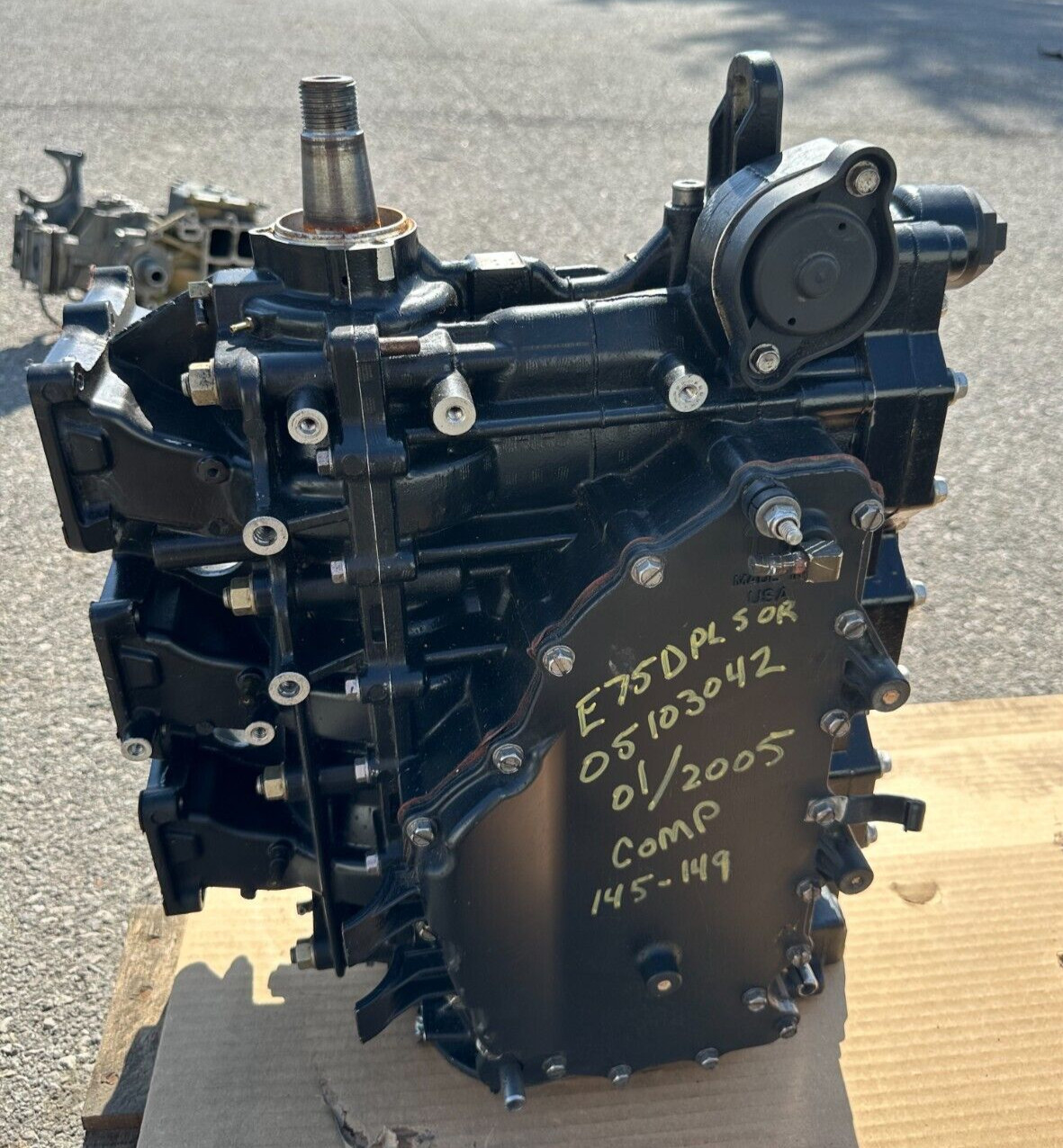 Clean Used OEM Johnson / Evinrude 2004-05 75/90 HP 3-CYL eTec Outboard Powerhead