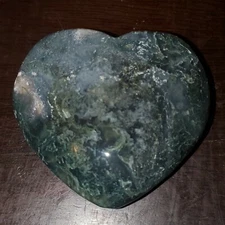 Moss Agate Crystal Heart 2.39in x 2.16in x .8in, 114g