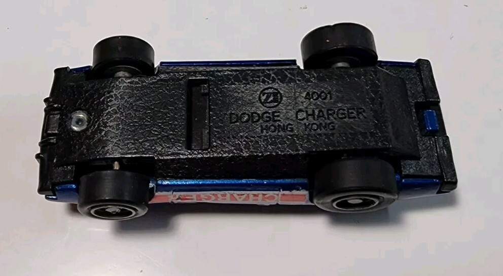 Vintage Zee Toys Zylmex #4001 Blue 69 Dodge Charger 1/64