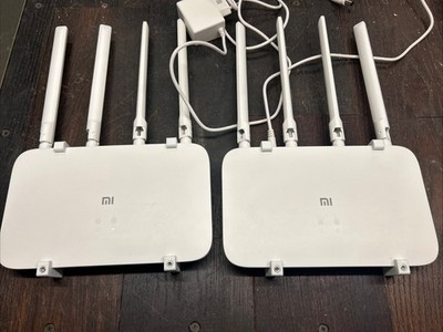2 x Xiaomi Mi Router 4A Gigabit Edition - Openwrt inkl. Wandhalter