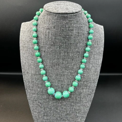 Vintage Green Bead Necklace Graduated Round Beads Retro Costume Jewelry 17"
