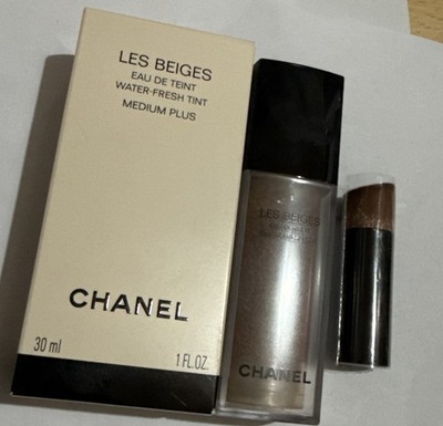 Neu 100% Original CHANEL Les Beiges Süßwassertönung in Medium Plus & Pinsel 30ml