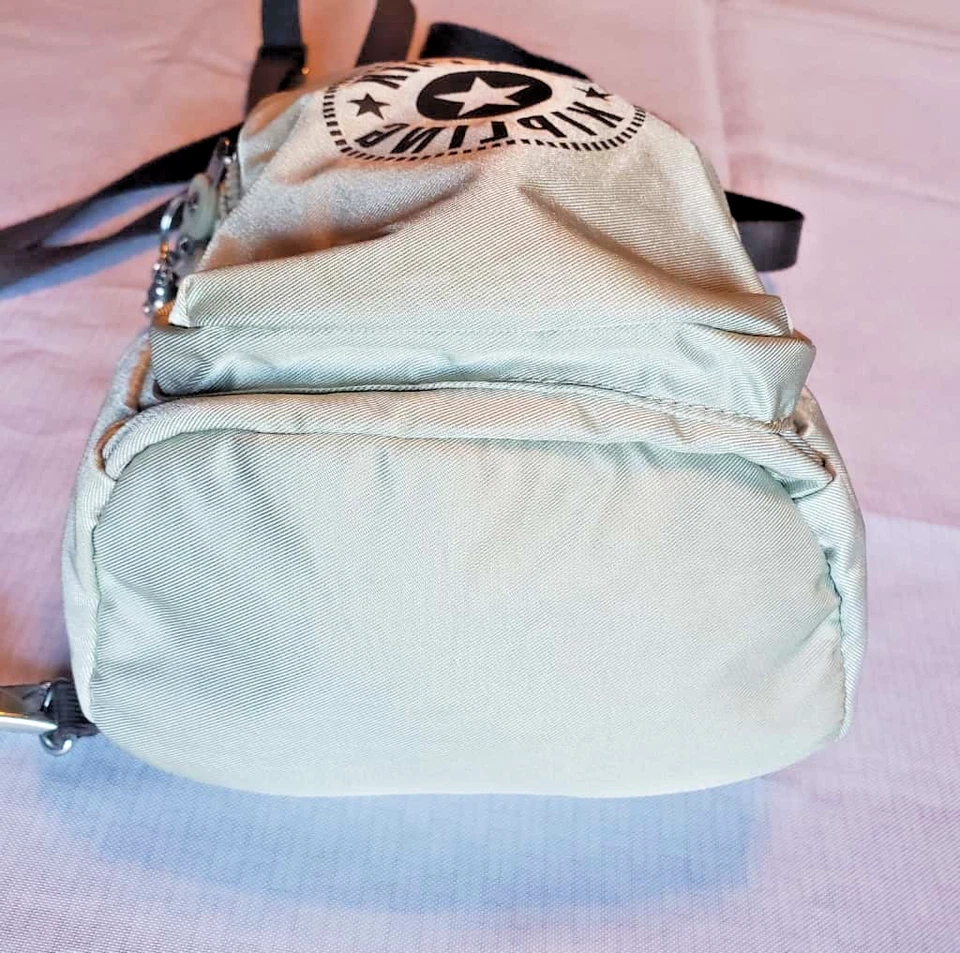 Kipling 小背包,动态银色,银色猿 — 第 4/4 张图片