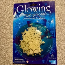 Vintage 1997 NOS 4M Glowing Imaginations Glow In The Dark Snowflakes