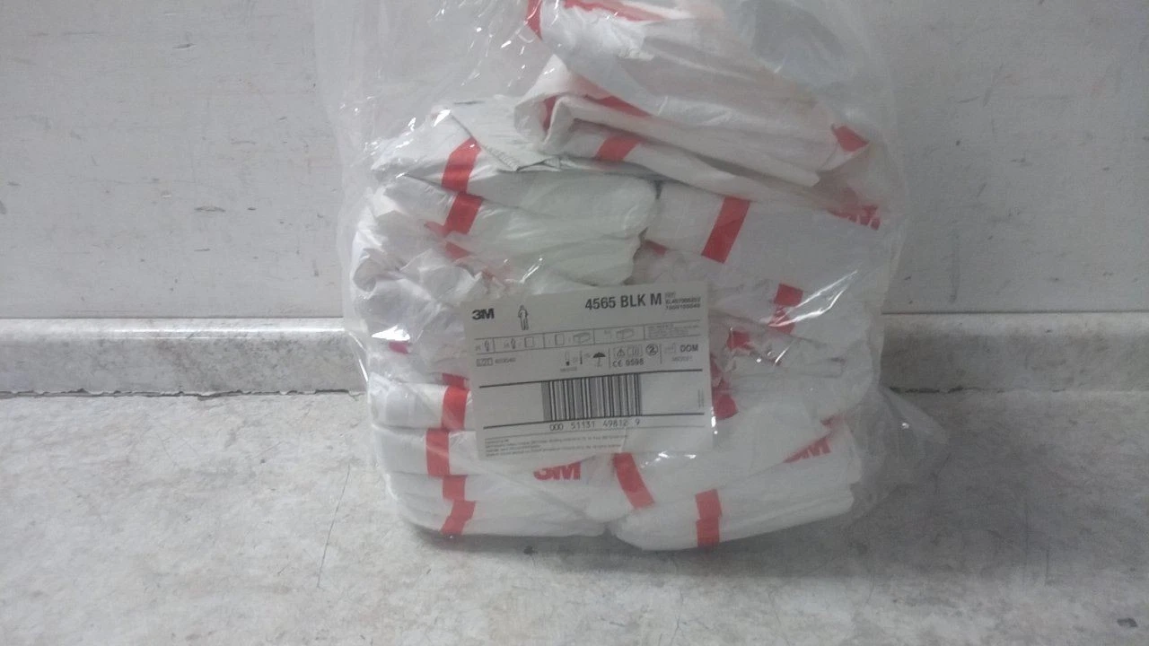 3M 4565-BLK-M 25 Pk Size M Non-Porous Film Laminate Disposable Coveralls - product detail image 11