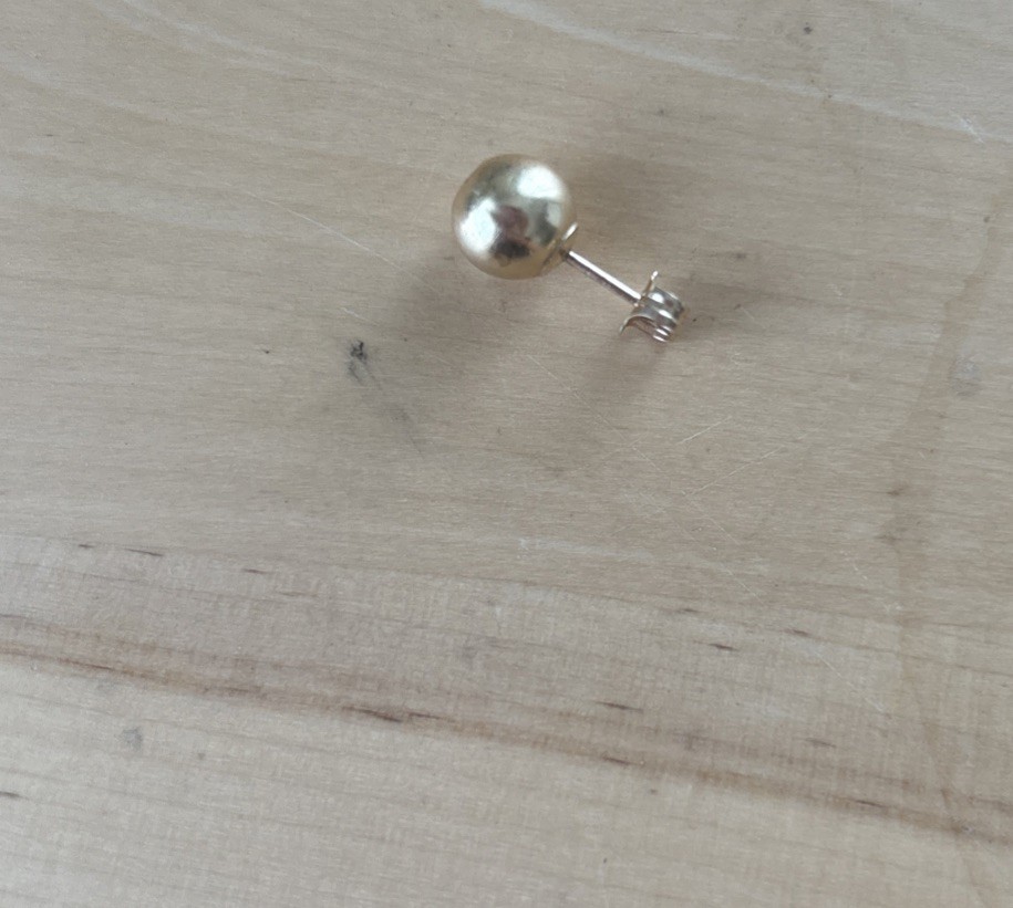 Large Solid 14k Yellow Gold Stud Earring - image 6